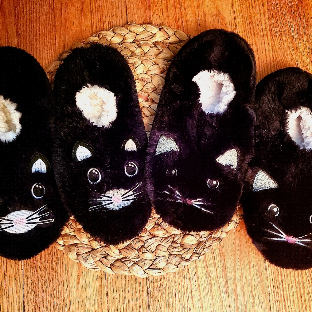 SOLD...Cat fuzzy slippers bundle